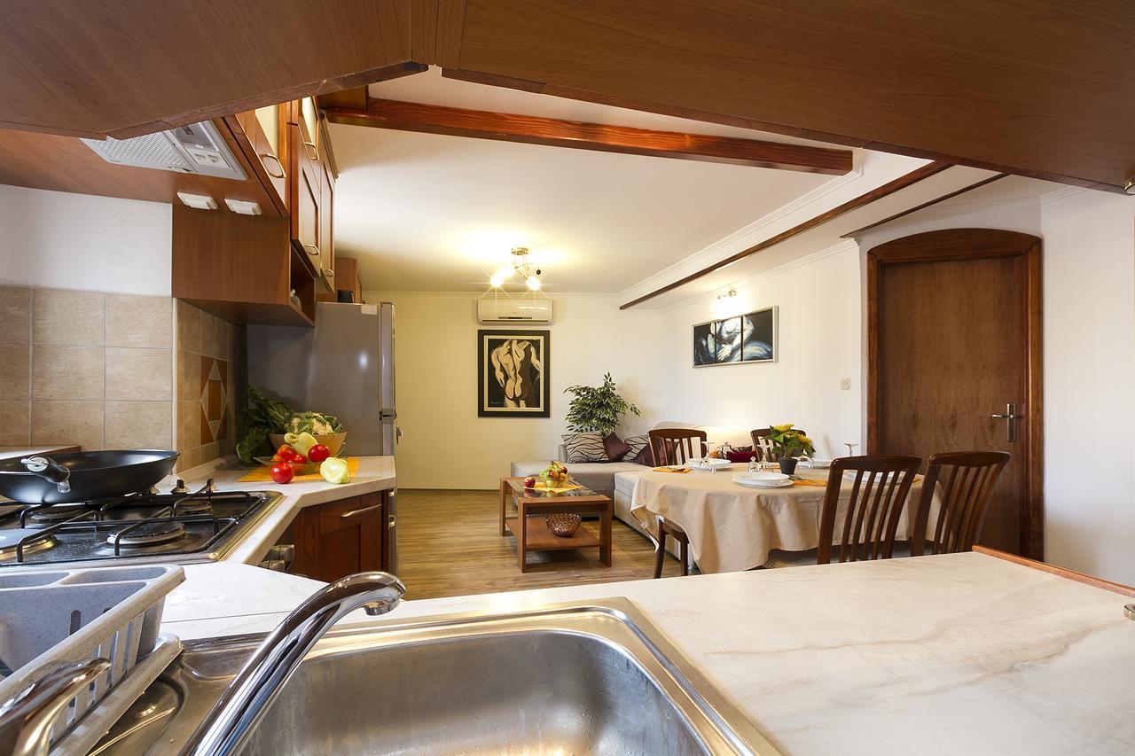 Apartment Nino Rovinj Room photo