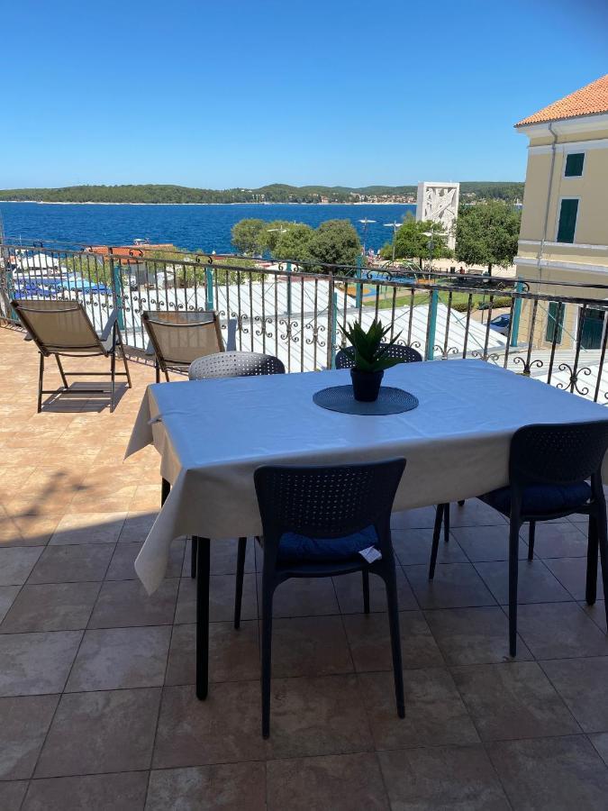 Apartment Nino Rovinj Exterior photo